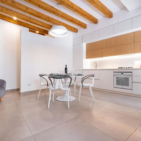סירקוזה Casa Zummo Ortigia Luxury Apartment מראה חיצוני תמונה