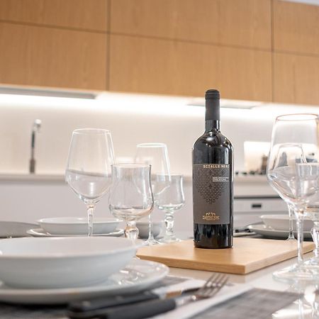 סירקוזה Casa Zummo Ortigia Luxury Apartment מראה חיצוני תמונה