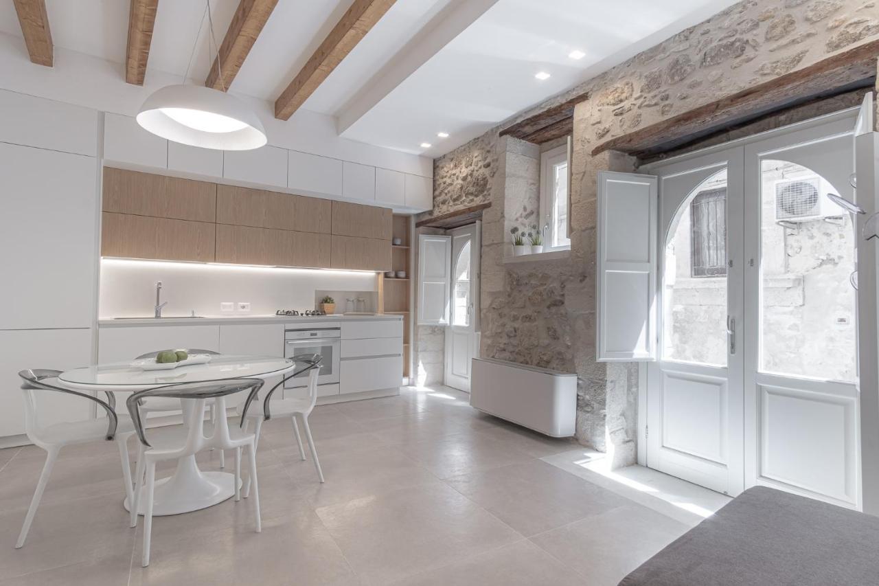 סירקוזה Casa Zummo Ortigia Luxury Apartment מראה חיצוני תמונה