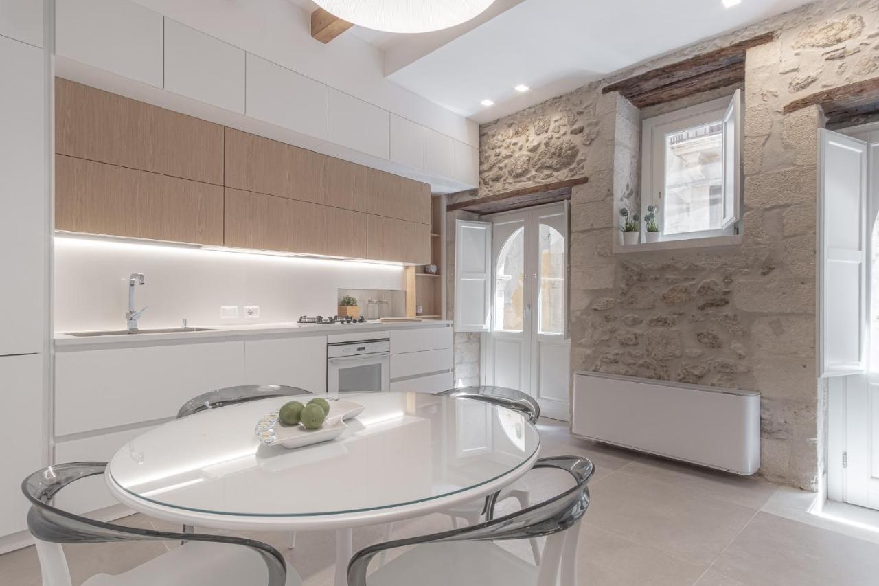 סירקוזה Casa Zummo Ortigia Luxury Apartment מראה חיצוני תמונה