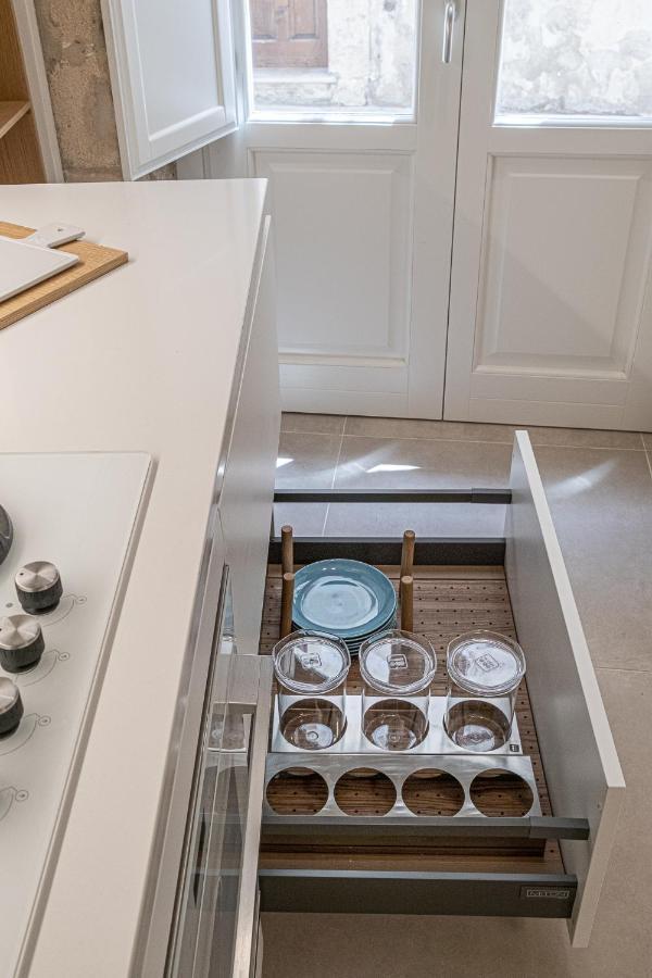 סירקוזה Casa Zummo Ortigia Luxury Apartment מראה חיצוני תמונה