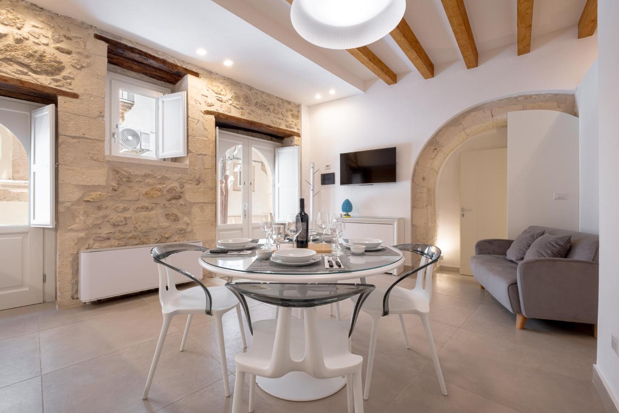סירקוזה Casa Zummo Ortigia Luxury Apartment מראה חיצוני תמונה